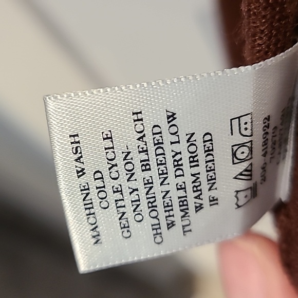 Ann Taylor Cardigan - Picture 4 of 5